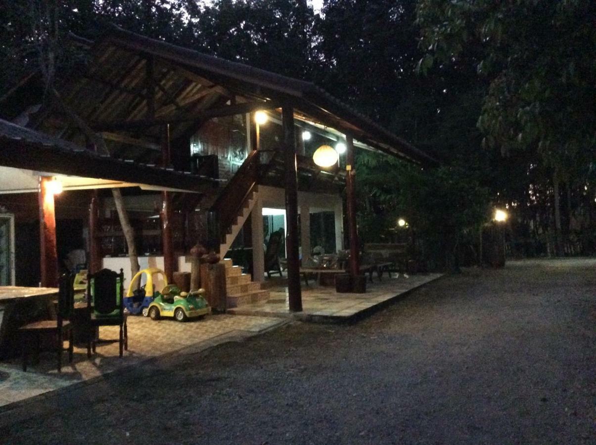Settee Homestay Nan Exterior photo